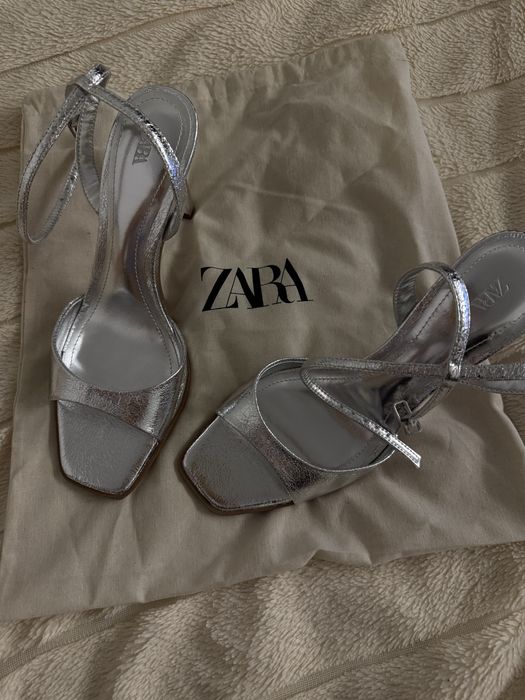 Продам босоніжки ZARA