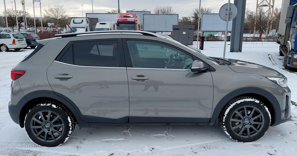 Kia Stonic Pierwszy właściciel,  kupiony w salonie, cena do negocjacji.