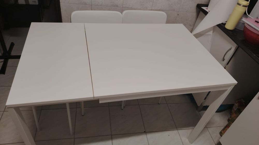 Mesa ikea 4 cadeiras