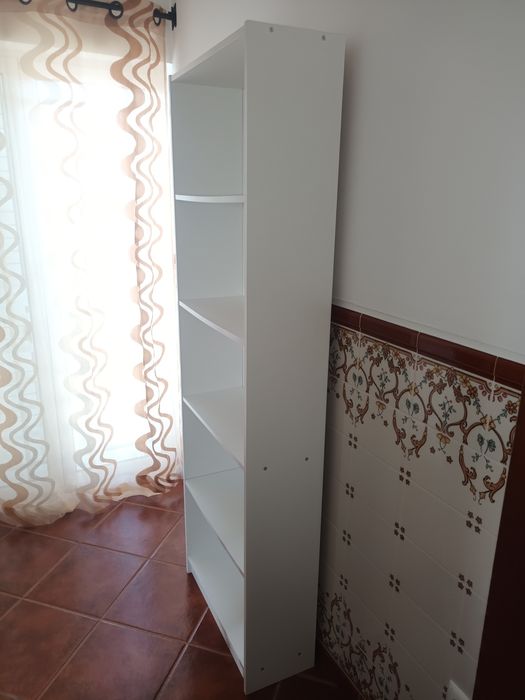 Estante Gersby branca do Ikea