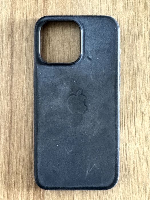 Apple Etui FineWoven z MagSafe do iPhone 15 Pro Max czarny