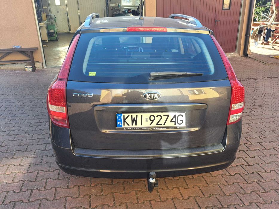 Kia ceed 1.6 diesel  2012