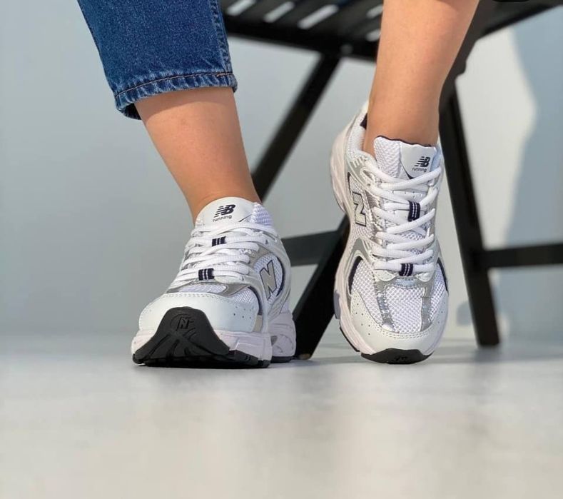 Жіночі кросівки new balance