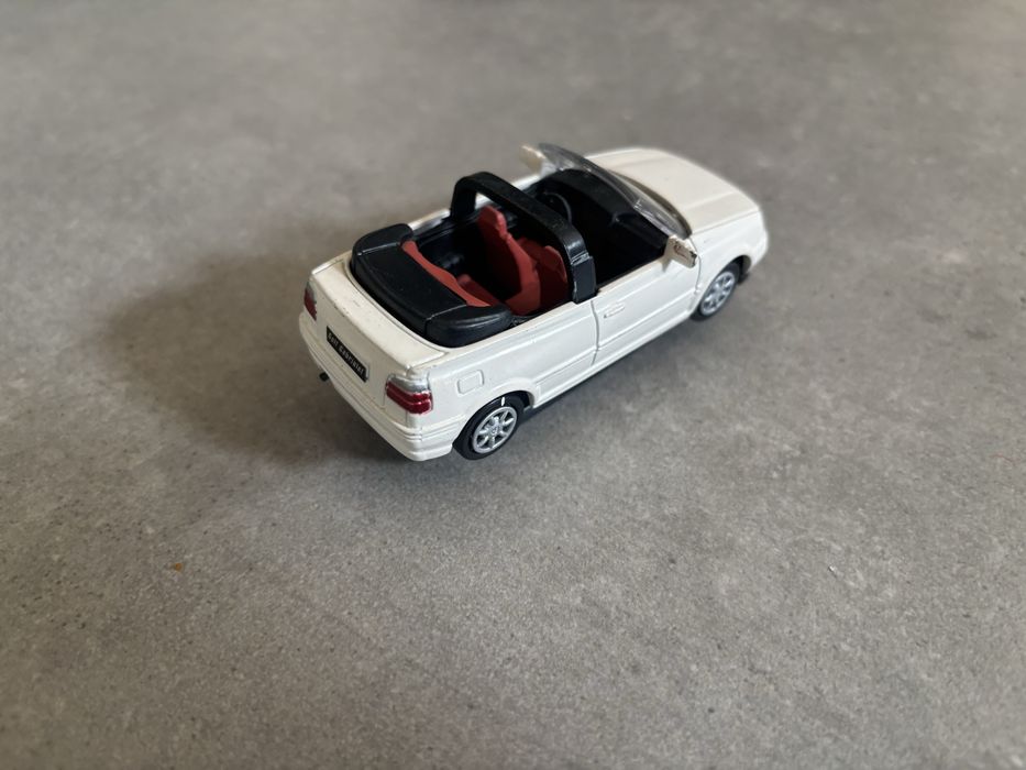 Model New Ray skala 1/43 VW Volkswagen Golf 3 Cabriolet