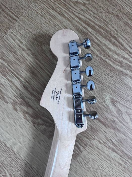 Новий Squier by Fender Stratocaster Paranormal Strat-O-Sonic Vint Blon