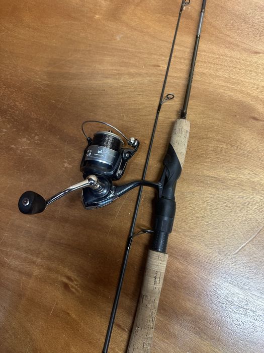 Cana de pesca + Carreto + Caixa de Amostras