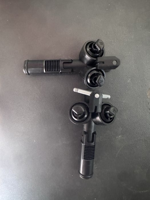 Форсунка омивача фари Volvo XC90 2002-2016 рік