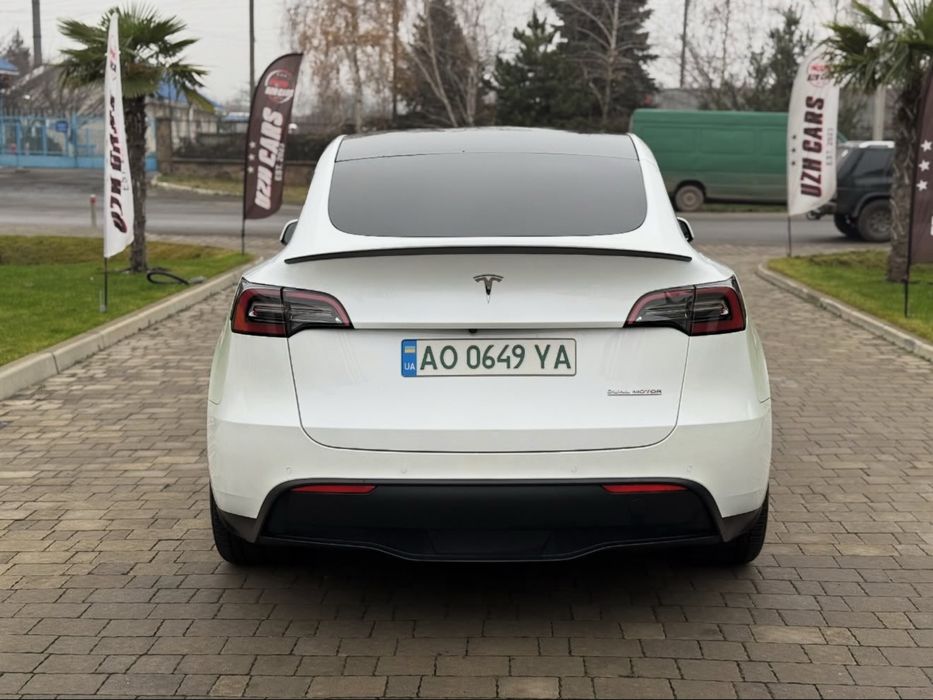 Tesla Y Performance 82 kWh Dual Motor