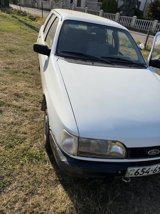 Продам. Форд сіера 2.0