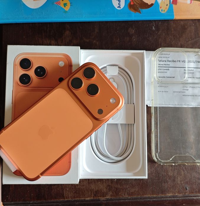 Vendo meu iPhone 17 pro novo novo