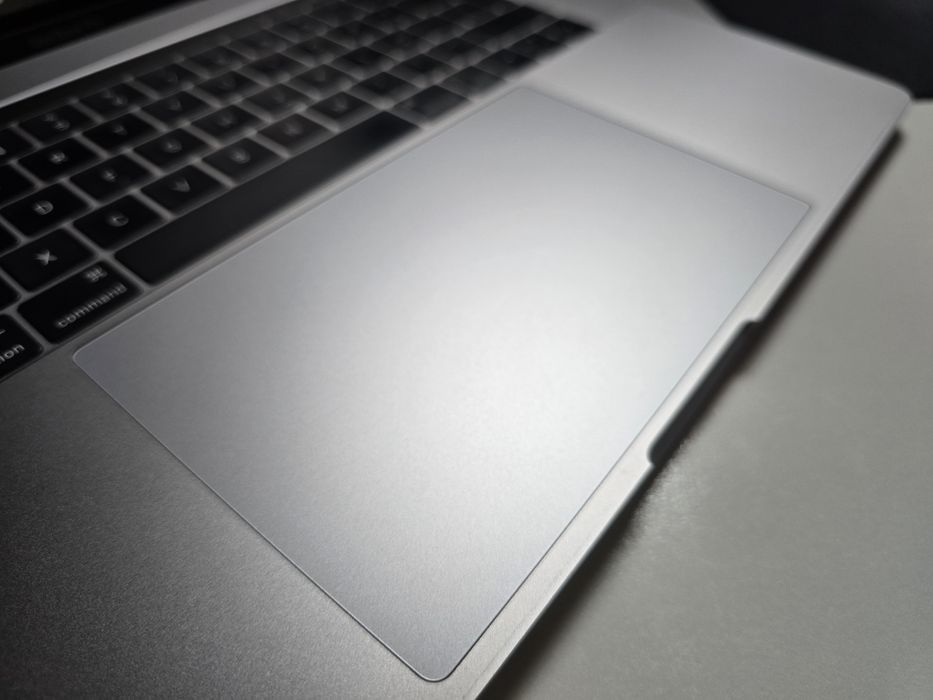 MacBook Pro 15.4"   2018