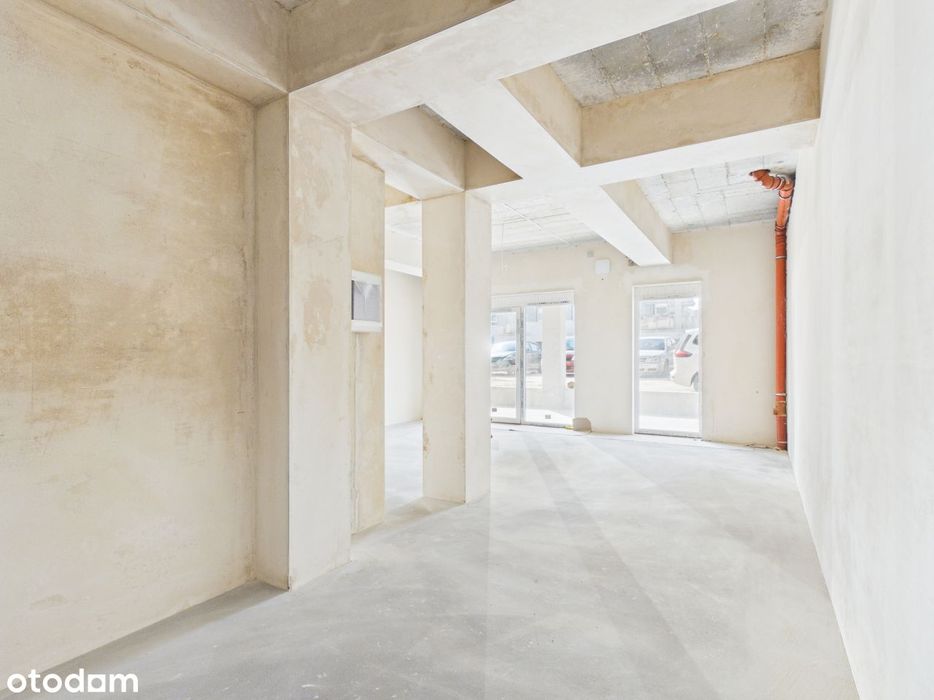 Ostatni w inwestycji | Witryna od ulicy | W sąsied