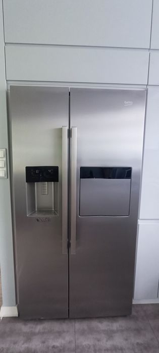 Lodówka Beko side by side