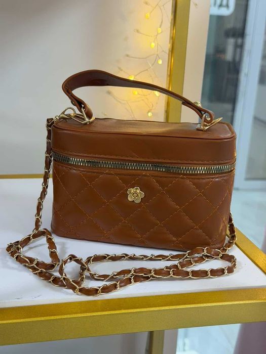 Сумка жіноча у всіх кольорах