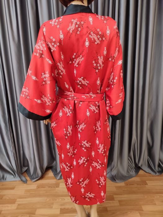 Двосторонній халат з вишивкою в японському стилі