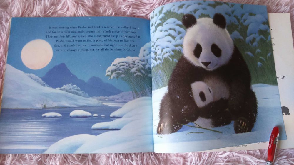 Книга для дітей на англійській  "Pi-shu, the Little Panda" Пі-шу, маленька панда