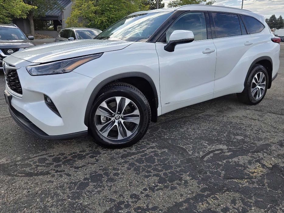 Toyota Highlander Hybrid Platinum      2022