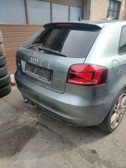 Audi A3 8P lift lampa przód xenon bixenon przednia tył części LY7E