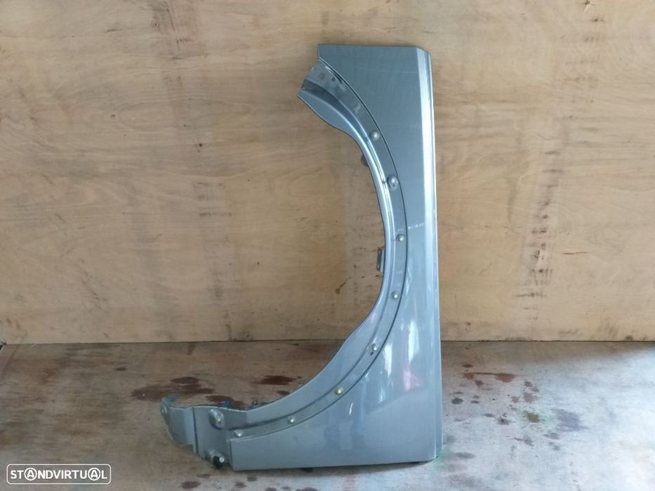 Guarda lamas esquerdo land rover discover 3 2.7 tdv6 L319