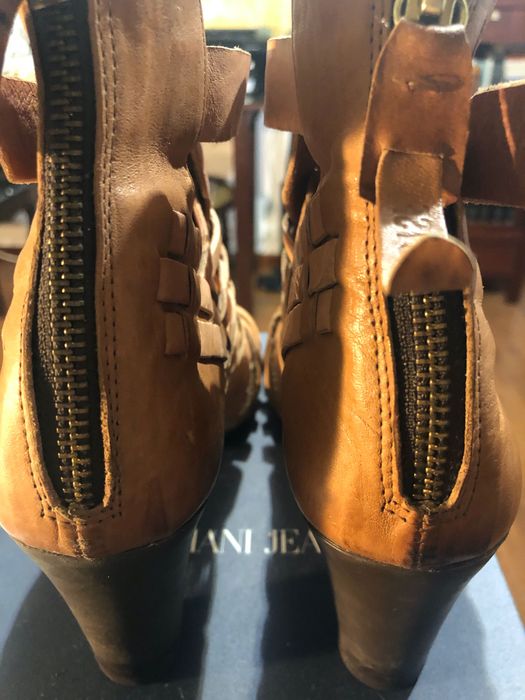 Botas sandália Dysfunctional novas