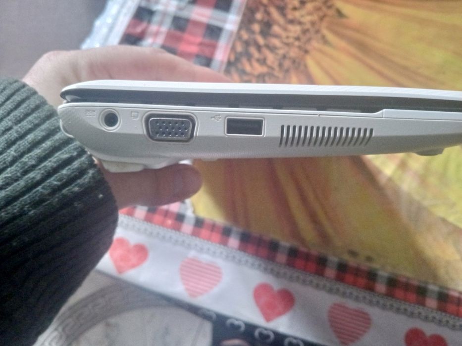 Продам недбук ASUS