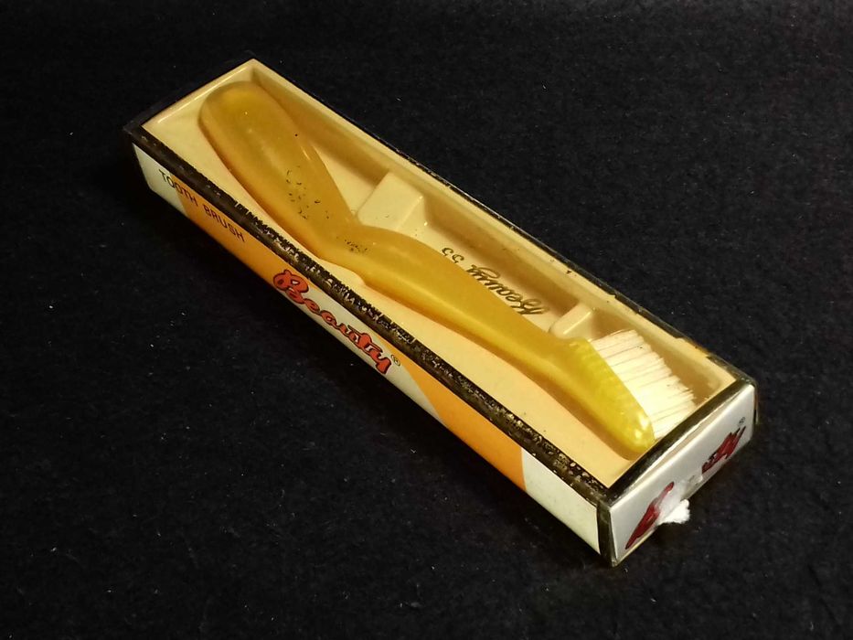 Escova de dentes "vintage": Tooth Brush "Beauty 55"