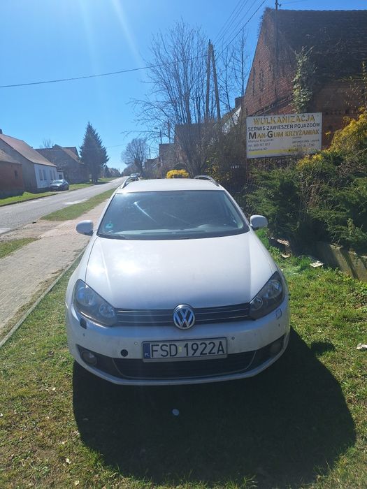 Volkswagen Golf VI – 2011 | do poprawek / uszkodzony