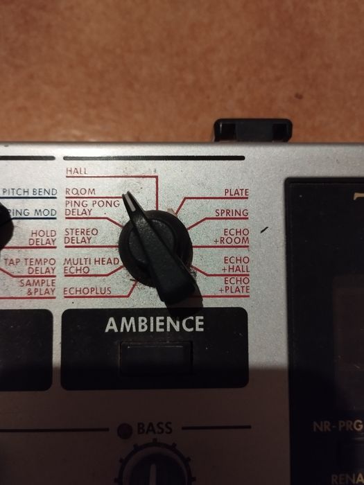 Processador de guitarra Korg ax1500G
