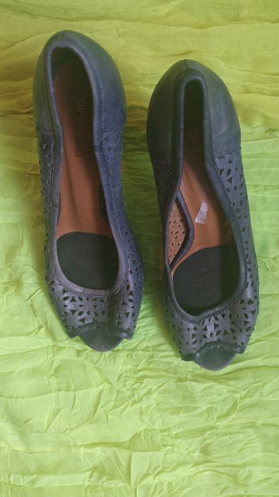 Buty słupek Gino R rozm.38 ażurowe
