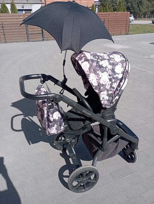 Wózek dziecięcy 3 w 1 z bazą do auta