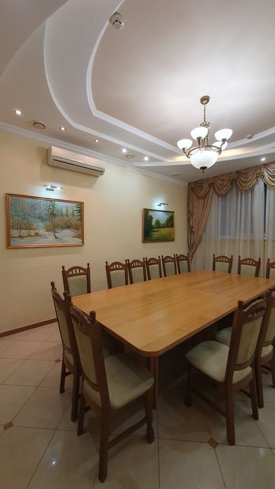 ПРОДАЖ Готельно-ресторанного комплекса Оленка в місті Рахів/Закарпаття