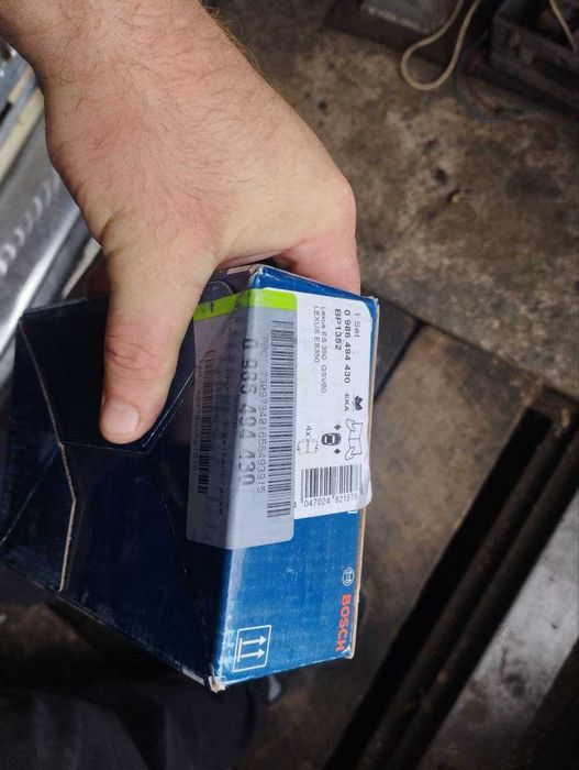 Колодка передняя TOYOTA CAMRY,Avalon (пр-во Bosch)