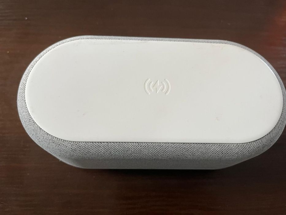 zegarek, głośnik bluetooth, ładowarka. 3 w 1.