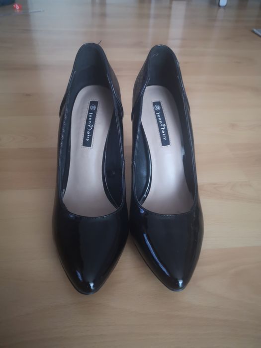 Buty NOWE szpilki rozm. 39