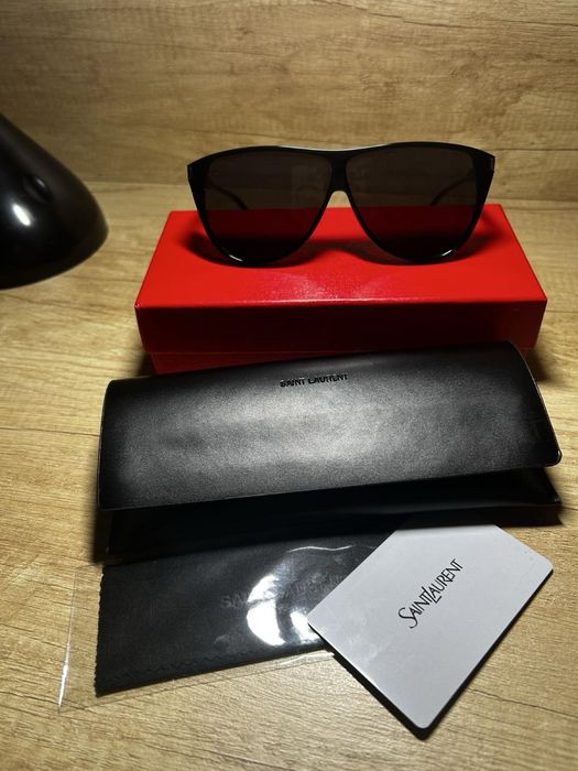 Очки солцезащитные YSL