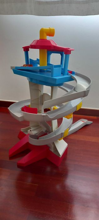 Torre e pista da Patrulha Pata