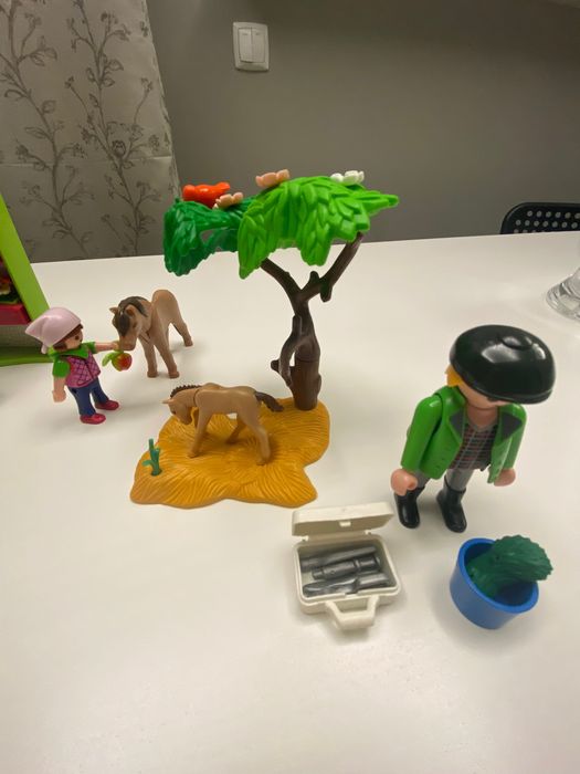 Playmobil ( 5 conjuntos diferentes)