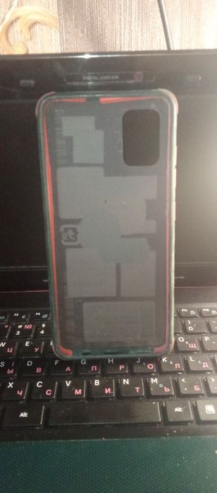 Чехли на телефон