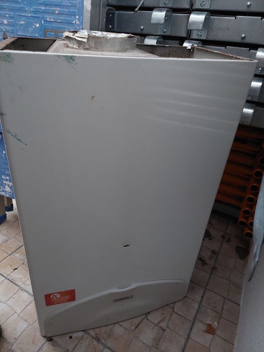 Caldeira Ferroli Usada