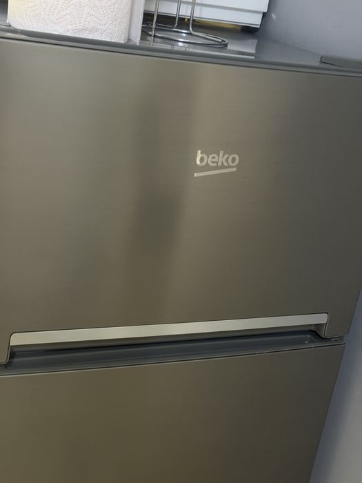 Холодильник Beko RDSA240K30X під ремонт / заміна компресора, всі полиці в компекті