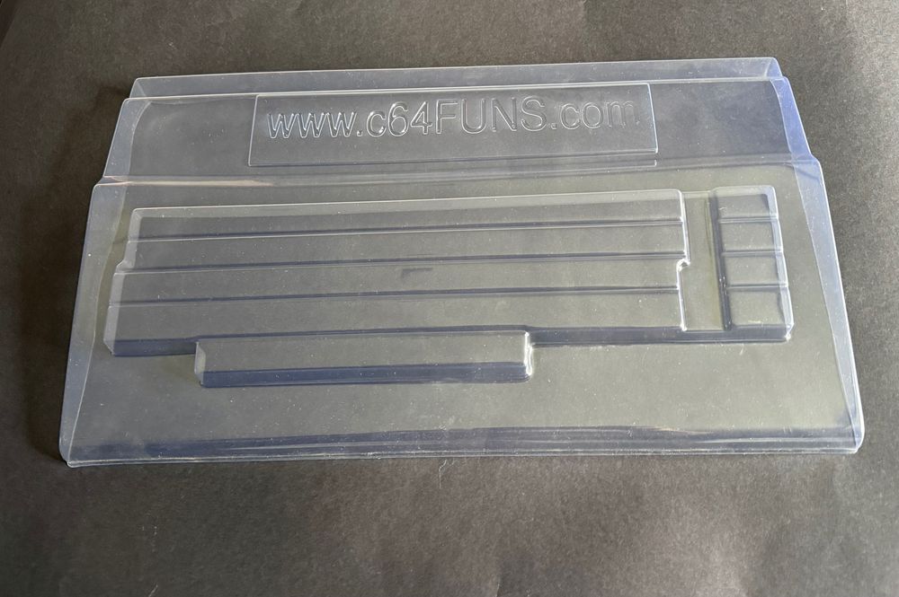 Pokrywa osłona commodore c64