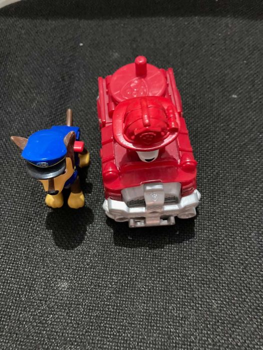 Camião do Patrulha Pata mais figuras e carrros