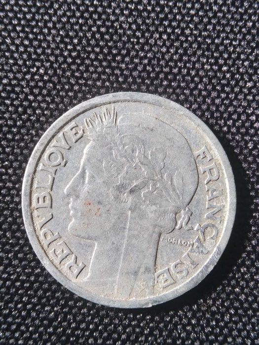 Moedas raras (varios sítios)