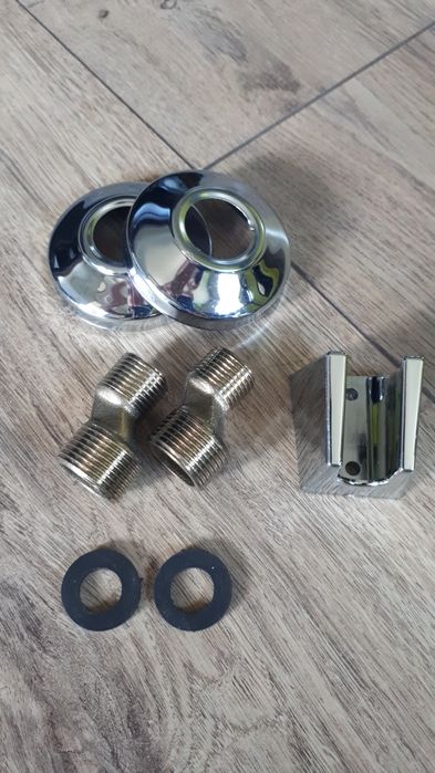 Душевая лейка, аэратор с шлангом, эксцентрики