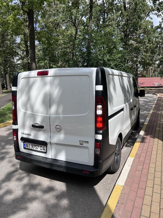 Продам OPEL VIVARO 2017
