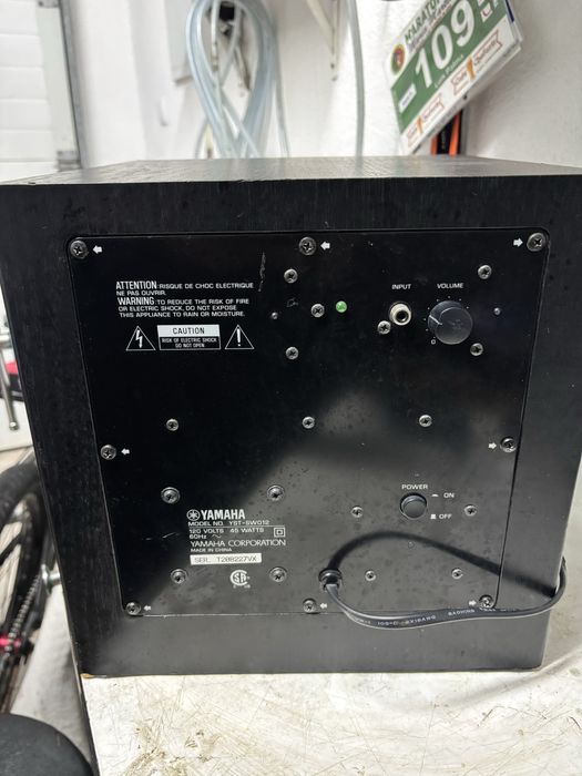 Subwoofer Yamaha YST-SW012 impecavel