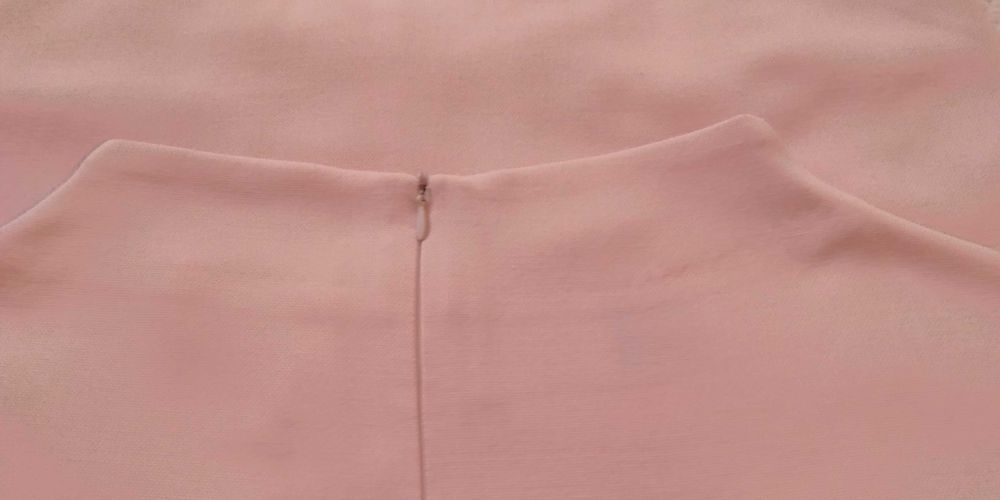 Wygodna sukienka koktajlowa wieczorowa na imprezę jasny róż xs [34)