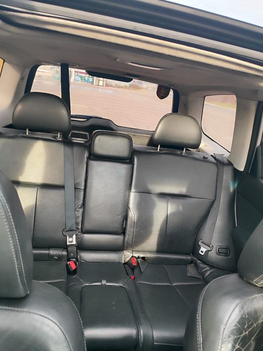 На повному приводі, у справному стані