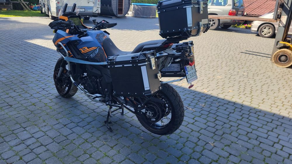 Zontes 703 F po wypadku  calosc lub czesci fvat 23%