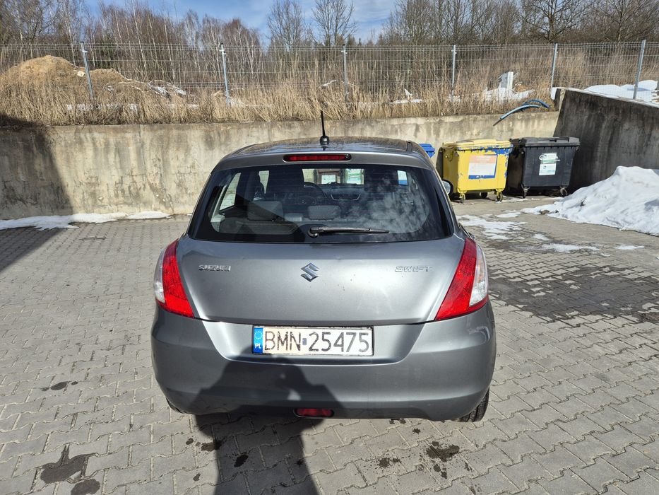 Suzuki, po gradobiciu,zamienię